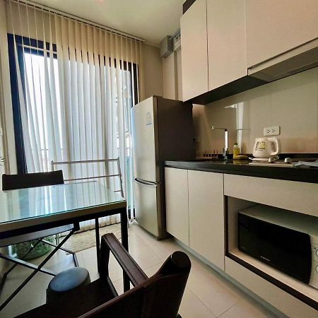 The Base By Fantasea Beach Apartment Pattaya Exterior photo