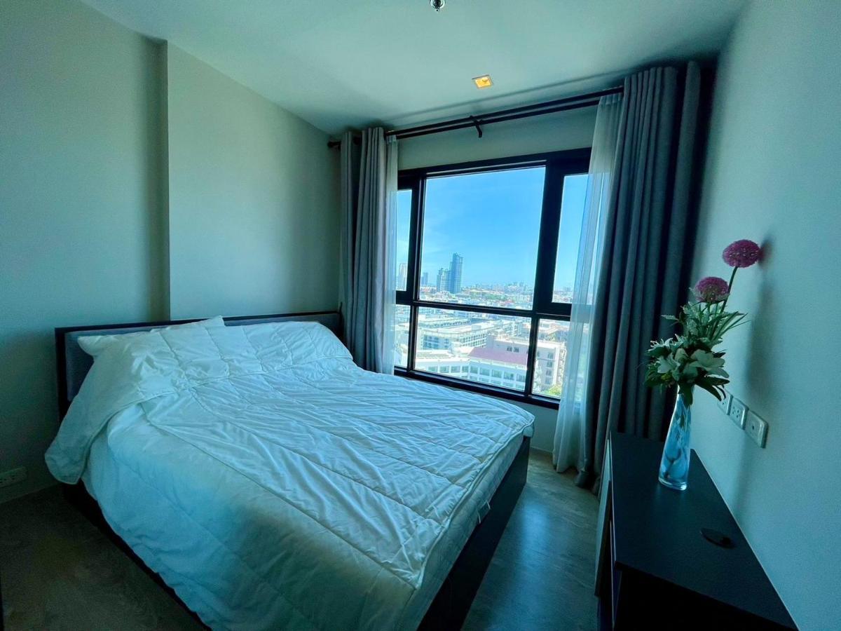 The Base By Fantasea Beach Apartment Pattaya Exterior photo