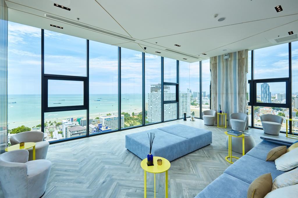 The Base By Fantasea Beach Apartment Pattaya Exterior photo